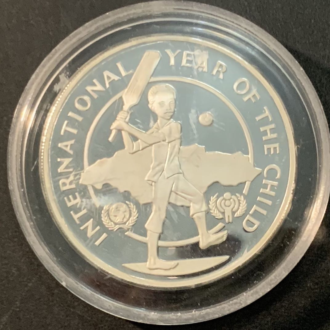 紫瑗钱币—微拍第66期  牙买加 1979年 国际儿童年 10元 22.45克 0.925银 精制