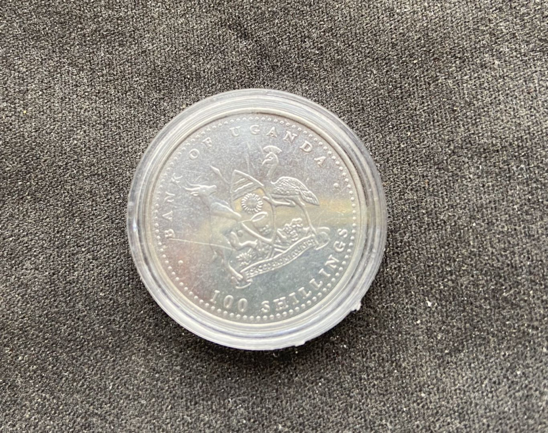 【币观天下】第108期钱币拍卖【520专拍】  哈萨克斯坦 2011年 500坚戈，红皮书系列之猎隼+赠品小钱币