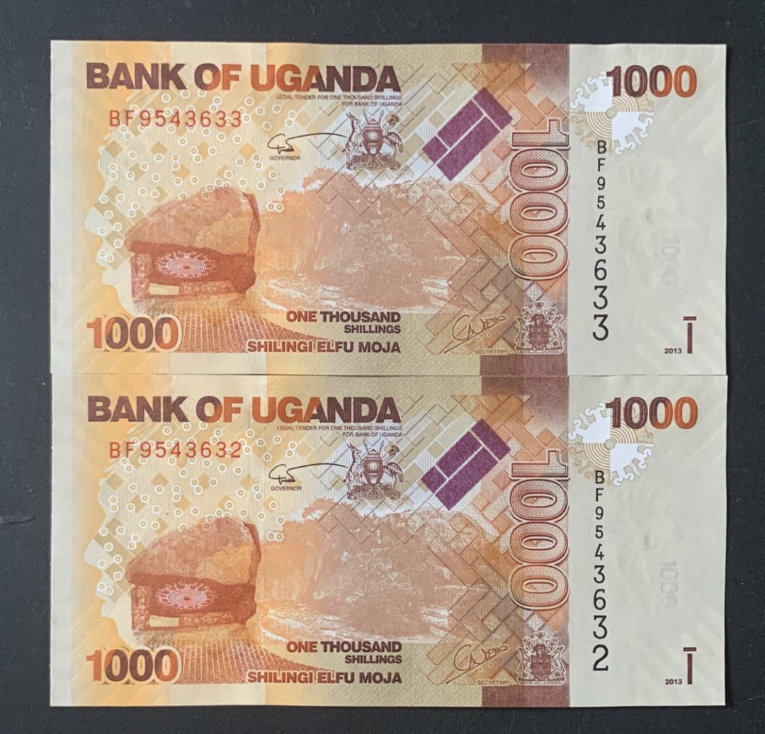 紫瑗钱币—微拍第67期—纸币场 乌干达 2013年 1000先令 2枚一组 UNC P-49b