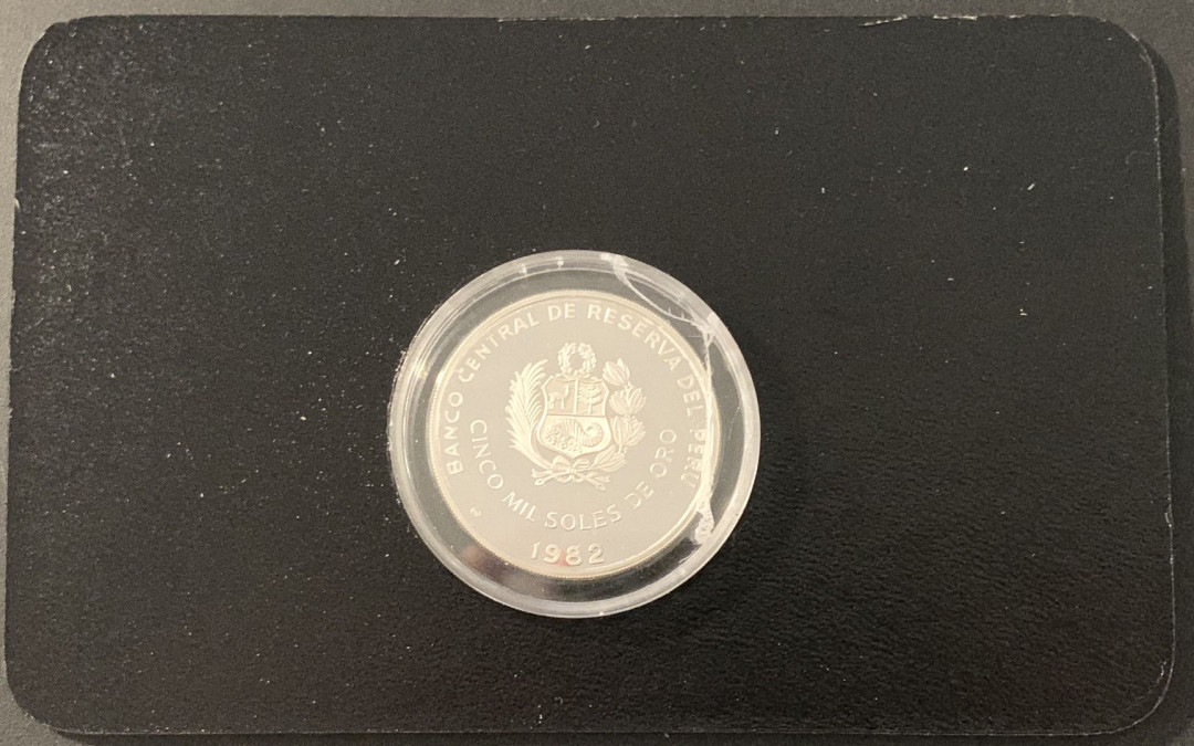 紫瑗钱币—微拍第68期  秘鲁 1982年 西班牙世界杯 守门 5000索尔  23.37克 0.925银 精制 德国原装卡