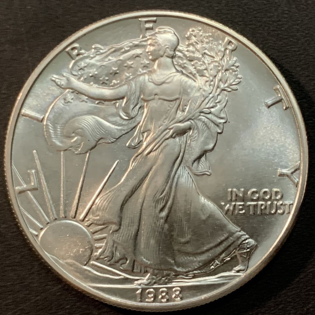 紫瑗钱币—微拍第70期  美国 1988年 行走女神 1盎司 投资银币 31.1克 0.999银 UNC