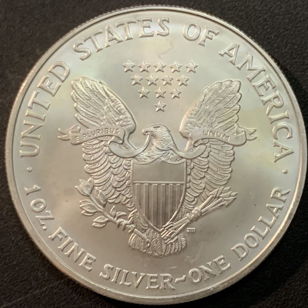 紫瑗钱币—微拍第70期  美国 2005年 行走女神 1盎司 投资银币 31.1克 0.999银 UNC