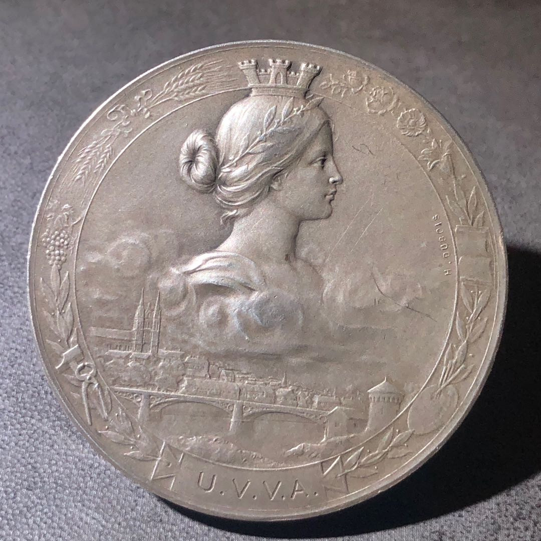 新艺术名家拍卖会 贸易