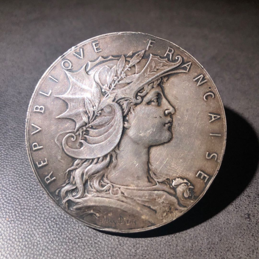 新艺术名家拍卖会 海马玛丽安娜