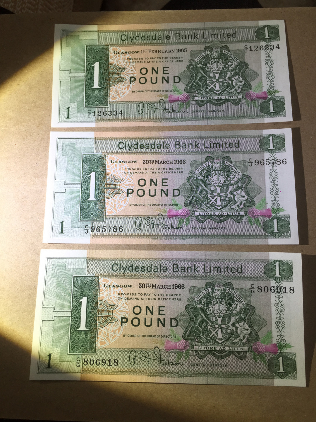 【收藏联盟】第143期拍卖——毒蛇传说（共60拍） 【一组3张】苏格兰 克莱斯戴尔银行 1965-66年 1镑 全新UNC 背面大船 雕刻精美 非常漂亮 