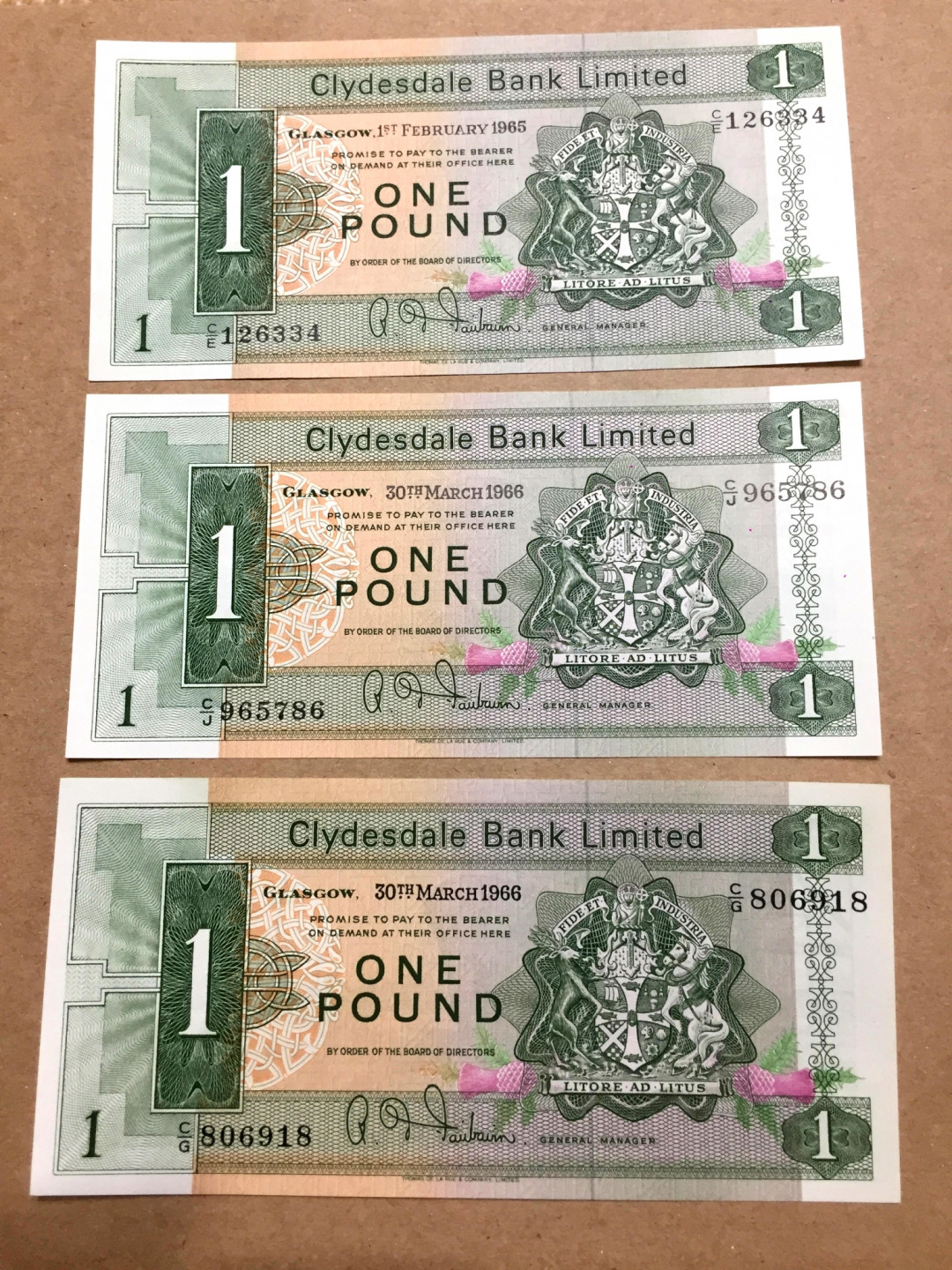 【收藏联盟】第143期拍卖——毒蛇传说（共60拍） 【一组3张】苏格兰 克莱斯戴尔银行 1965-66年 1镑 全新UNC 背面大船 雕刻精美 非常漂亮 