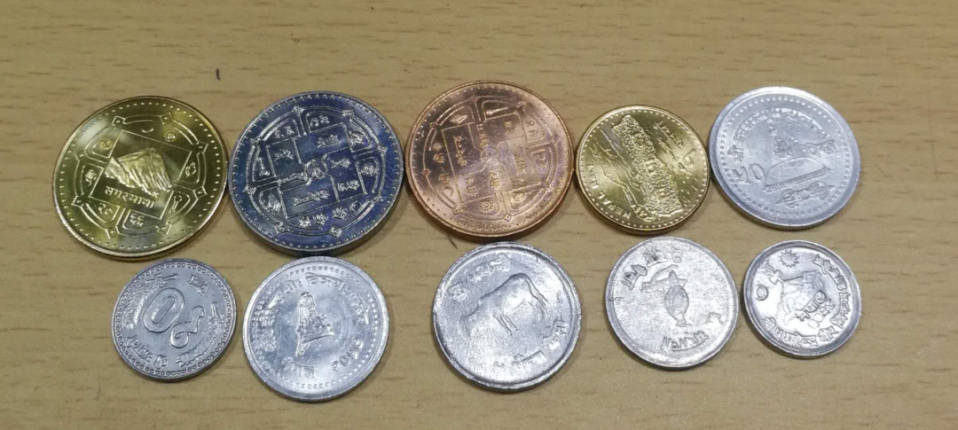 北京马甸外币专卖拍卖第十期，非贵金属硬币专场，陆续上新敬请关注 尼伯尔十枚/套，品相如图