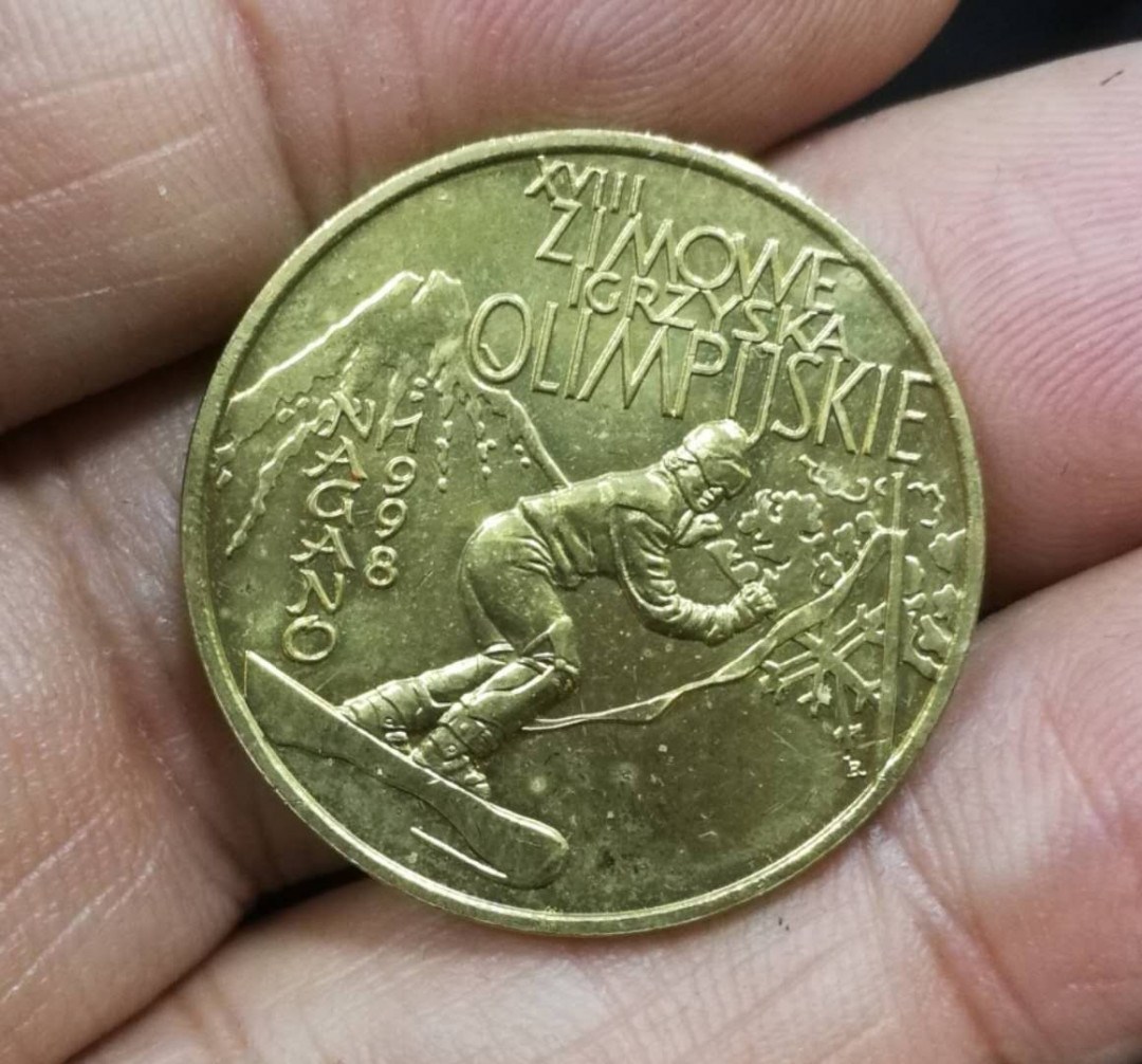 北京马甸外币专卖拍卖第十期，非贵金属硬币专场，陆续上新敬请关注 1998年波兰2兹罗提纪念币，品相如图