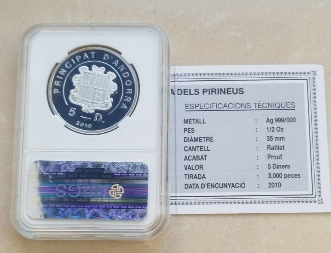 【币观天下】第110期钱币拍卖 克劳斯获奖币安道尔2010年棕熊银币