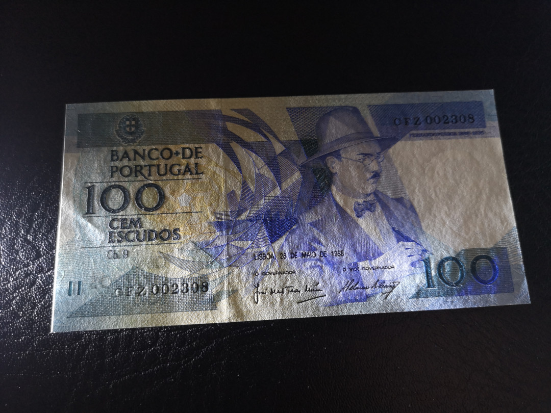 《外钞收藏家》第八十期拍卖 葡萄牙1988年100 全新unc