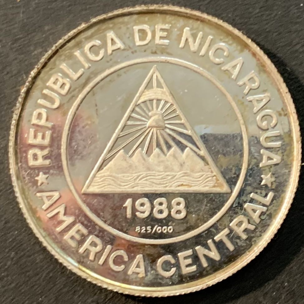 紫瑗钱币—微拍第73期  尼加拉瓜 1988年 卡尔加里冬奥会 滑雪 50科多巴 16.6克 0.825银 精制