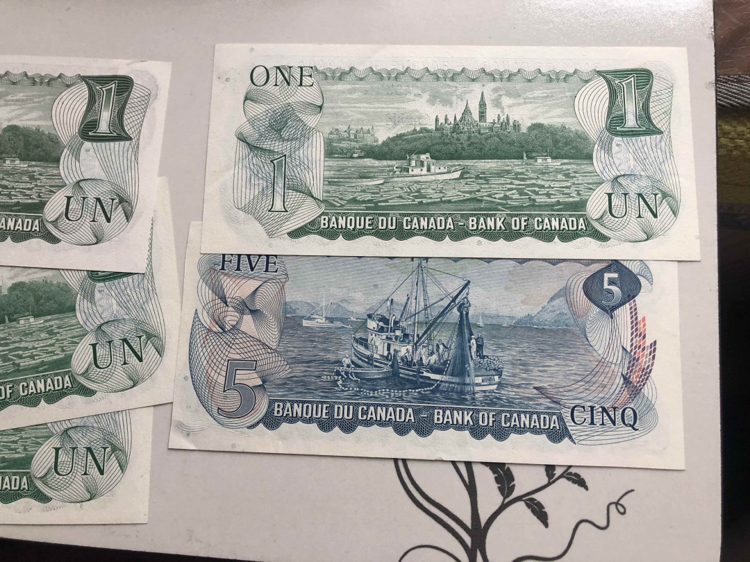 【收藏联盟】第145期拍卖——慧眼识珠（共50拍） 【一组5张】加拿大1972-73年 1元&5元 AU+~UNC-