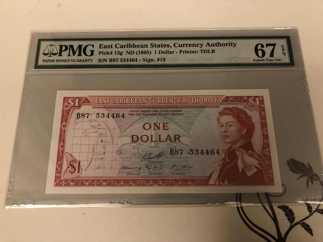 【收藏联盟】第146期拍卖——北非后花园（共50拍） 东加勒比 1965年1元 PMG67EPQ 戎装女王