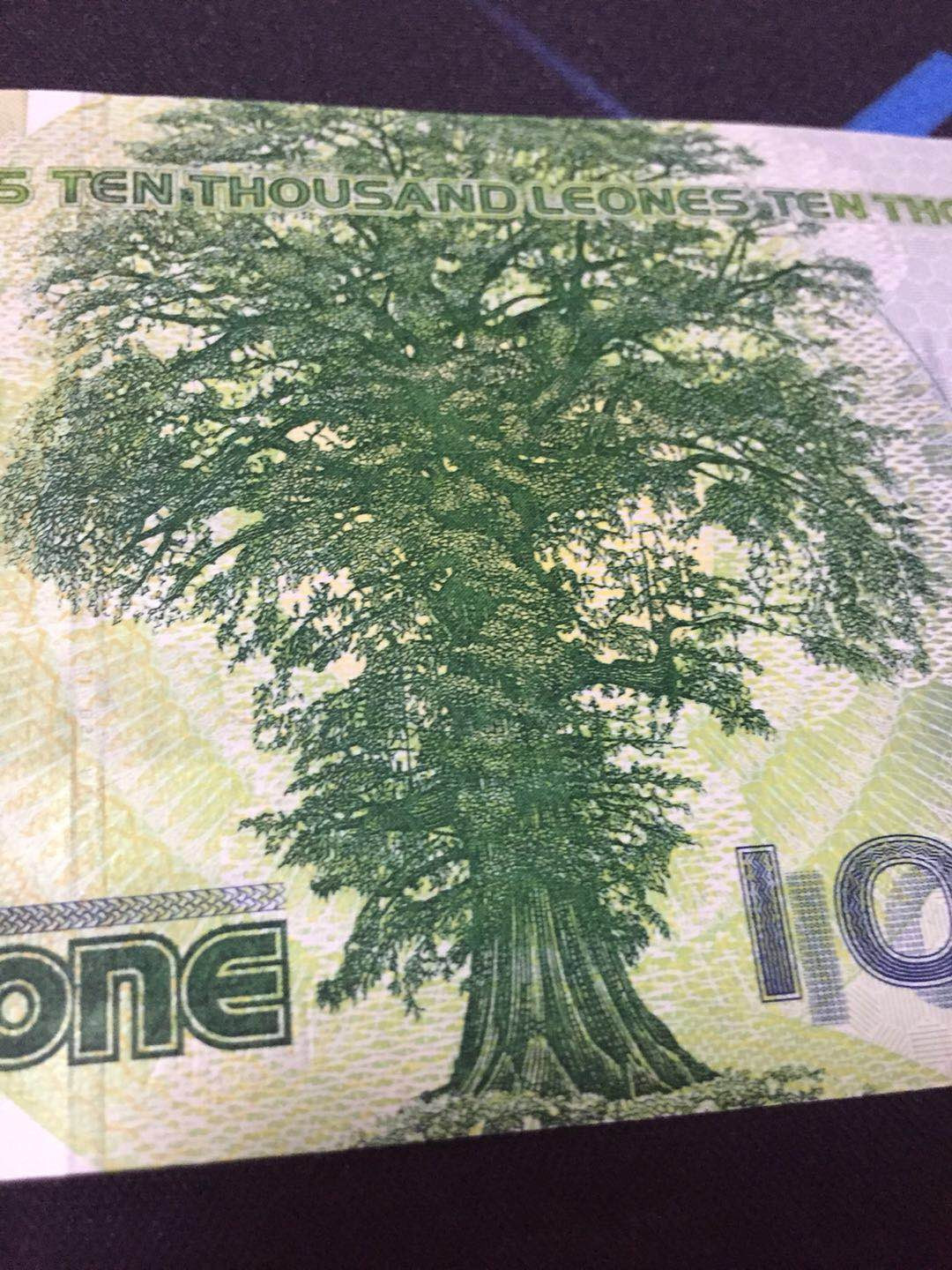 【收藏联盟】第146期拍卖——北非后花园（共50拍） 【一组4张】塞拉利昂 早期版本 2006-07年 1000-10000利昂全新UNC 非常精美