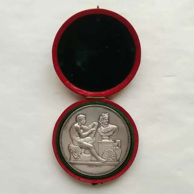 麦朵尔俱乐部第47场拍卖 1880年雕塑及绘画类获奖银章