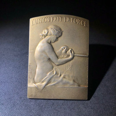 新艺术风格名家作品 - 织鱼网