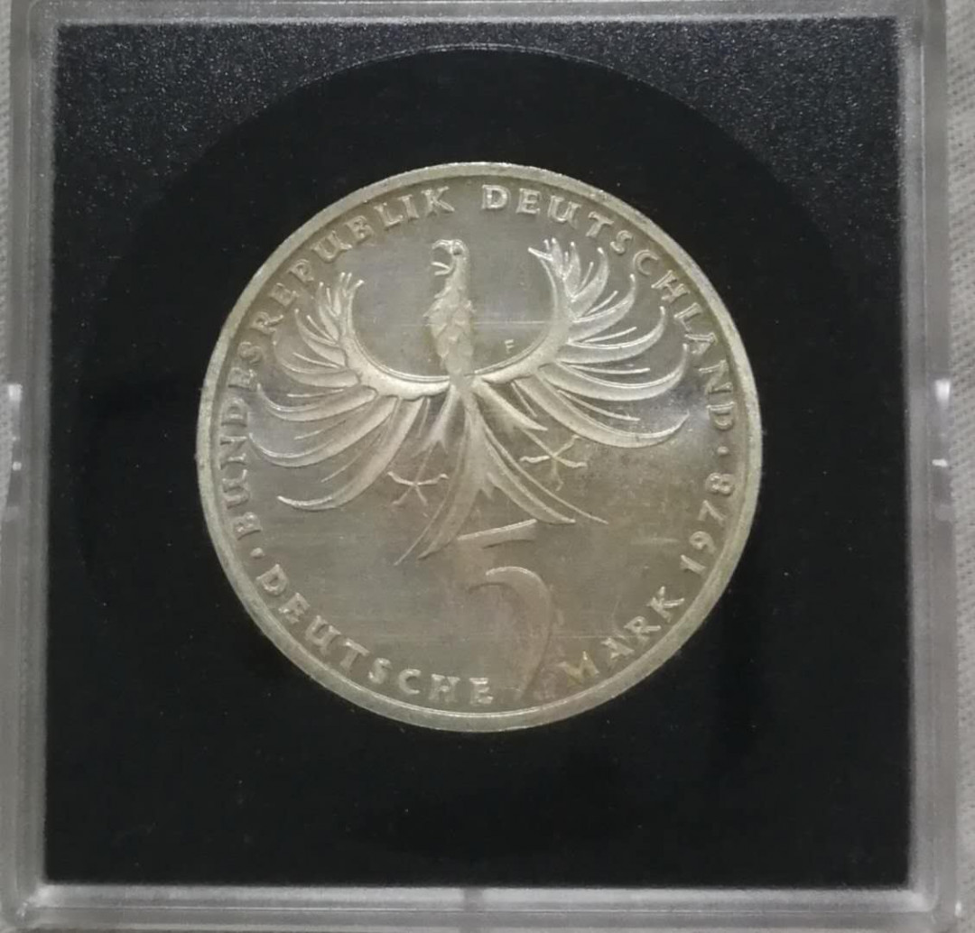北京马甸外币专卖拍卖第十一期，陆续上新，欢迎关注 1978年德国5马克银币，重11.2克。625银，品相如图