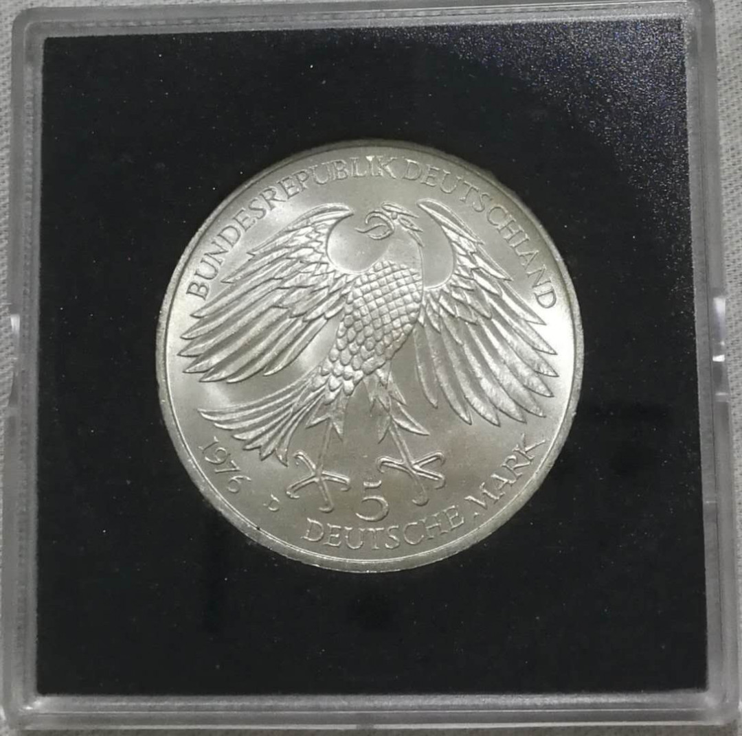 北京马甸外币专卖拍卖第十一期，陆续上新，欢迎关注 1976年德国5马克银币，重11.2克。625银，品相如图
