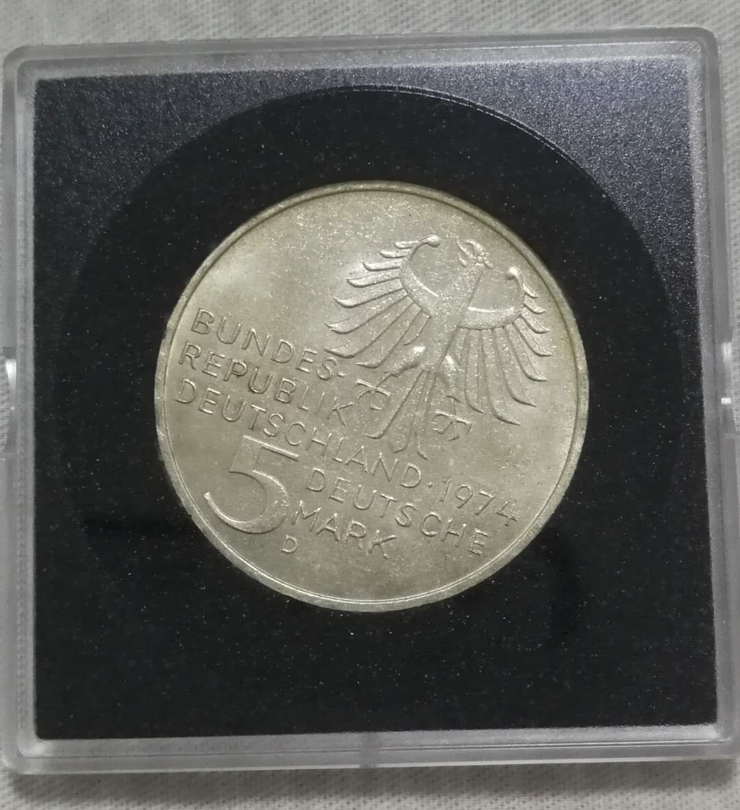 北京马甸外币专卖拍卖第十一期，陆续上新，欢迎关注 1974年德国5马克银币，重11.2克。625银，品相如图