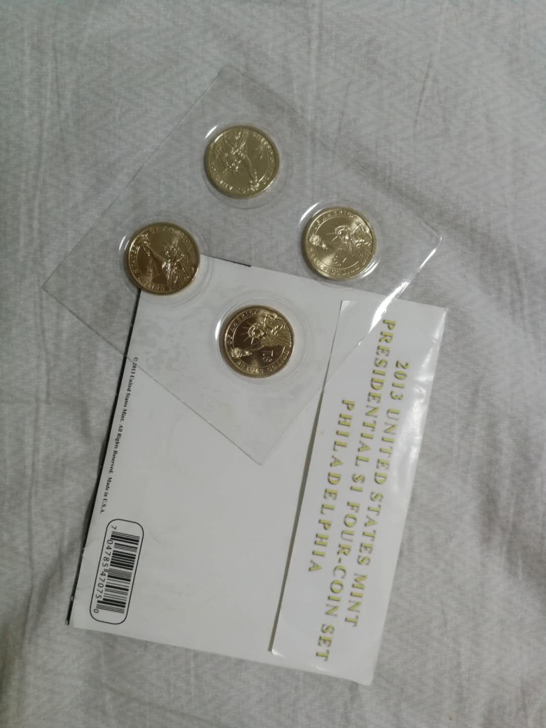 北京马甸外币专卖第十二期拍卖，非贵金属硬币专场。陆续上新，欢迎关注 2013年美国P版总统纪念币原封装4枚，品相如图