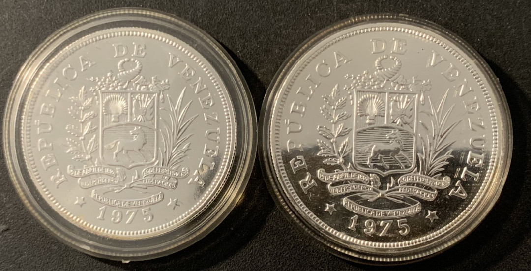 紫瑗钱币—微拍第78期  委内瑞拉 1975年 雪豹 穿山甲 25 50玻璃瓦尔 共63.28克 0.925银 精制 原盒证书 少