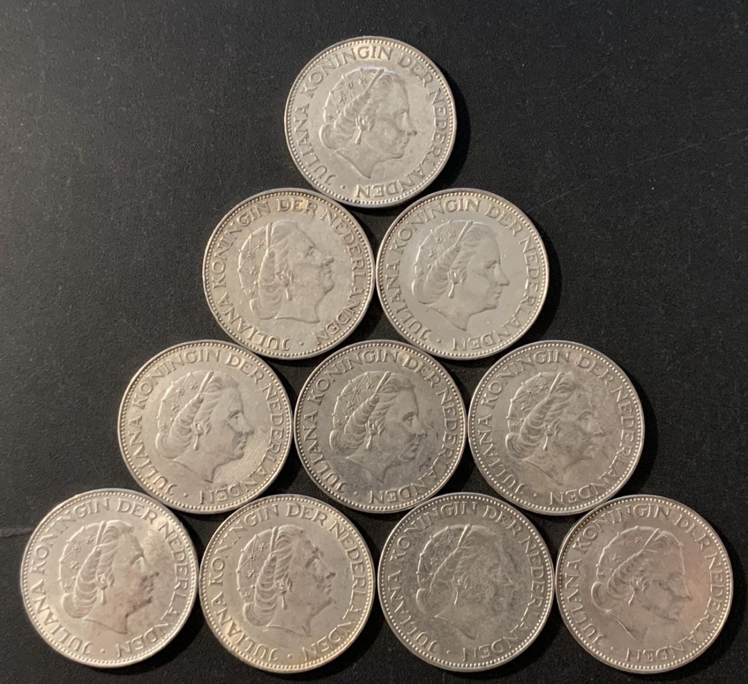 紫瑗钱币—微拍第78期  荷兰 1959—1966年 朱莉安娜女王 2.5盾 10枚一组 共150克 0.72银