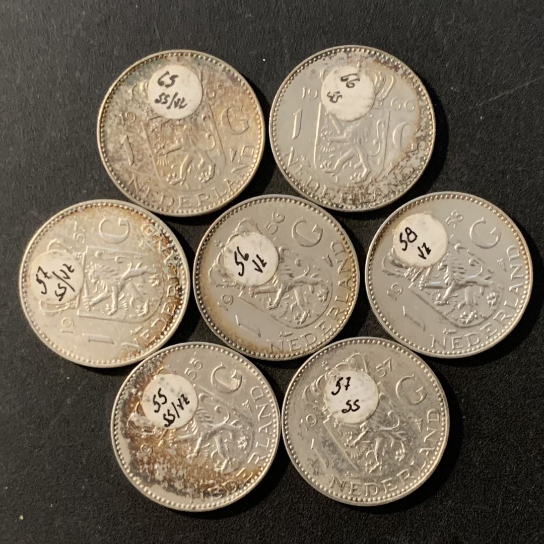 紫瑗钱币—微拍第78期  荷兰 1954—1967年 朱莉安娜女王 1盾 7枚一组 共45.5克 0.72银