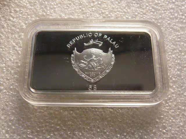 【币观天下】第112期钱币拍卖～ 帕劳“二龙戏珠”水晶镶嵌方形银币 面值5元