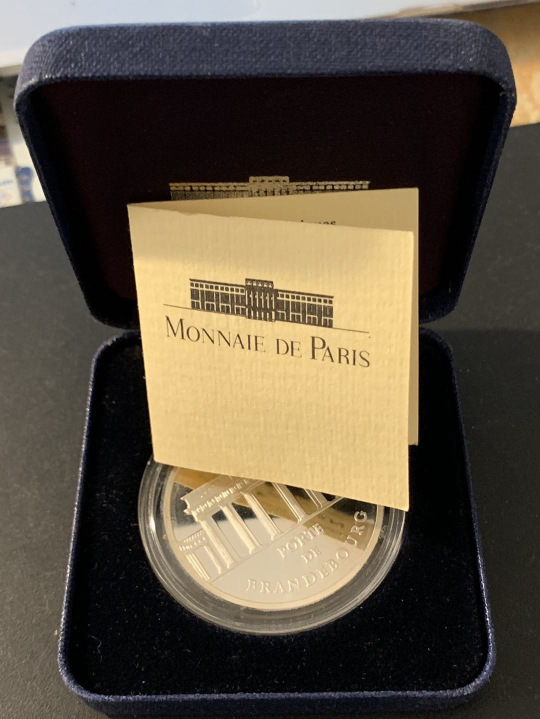 紫瑗钱币—微拍第78期  法国 1993年 勃兰登堡门 100法郎15埃局 22.2克 0.9银 精制 原盒证书