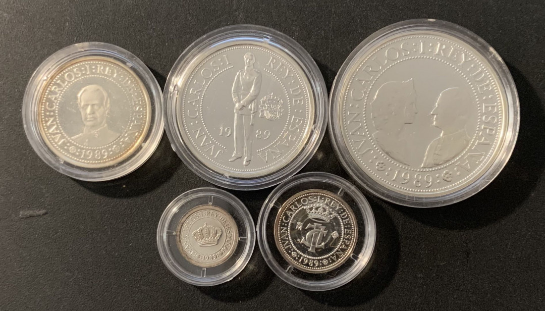 紫瑗钱币—微拍第78期  西班牙 1989年 发现美洲大陆 100 200 500 1000 2000比塞塔 共52.3克 0.925银 精制 原盒