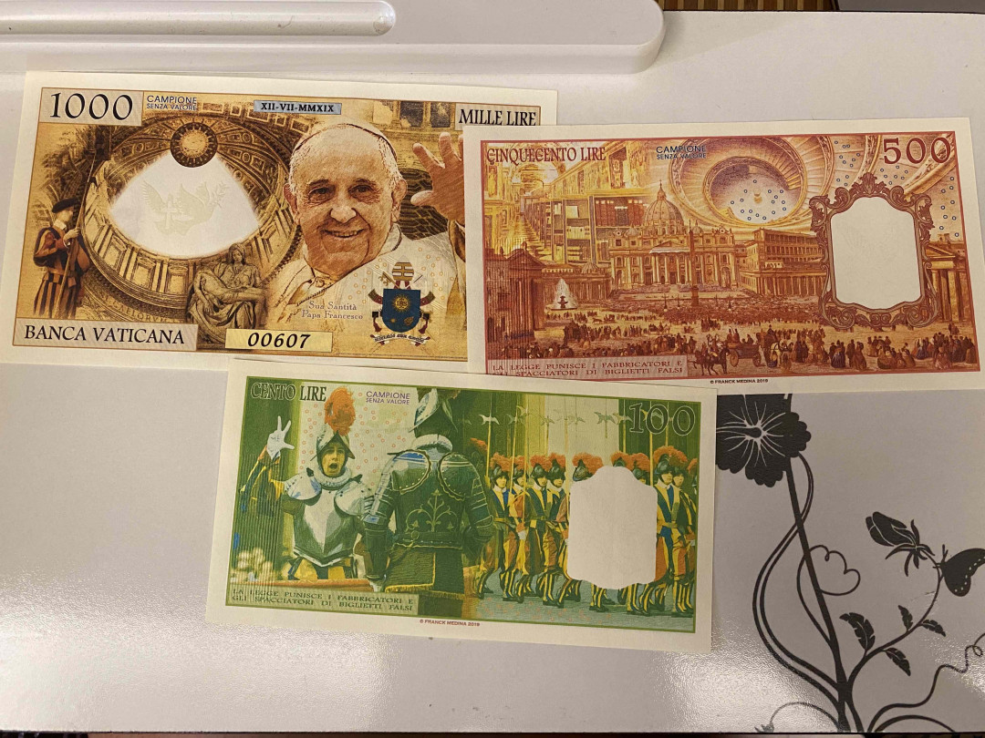 【收藏联盟】第149期拍卖——法兰西宠儿（共60拍） 【一组3张】梵蒂冈2019年 100-1000里拉  UNC