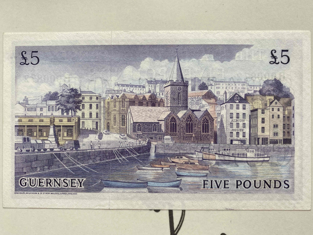 【收藏联盟】第149期拍卖——法兰西宠儿（共60拍） 根西 彩背 1969-75年 5镑 p46c  UNC 