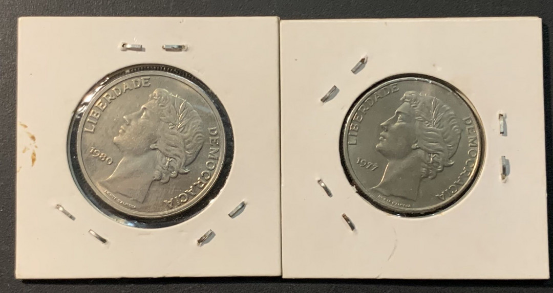 紫瑗钱币—微拍第80期  葡萄牙 1977 1980年 25埃斯库多 2个版