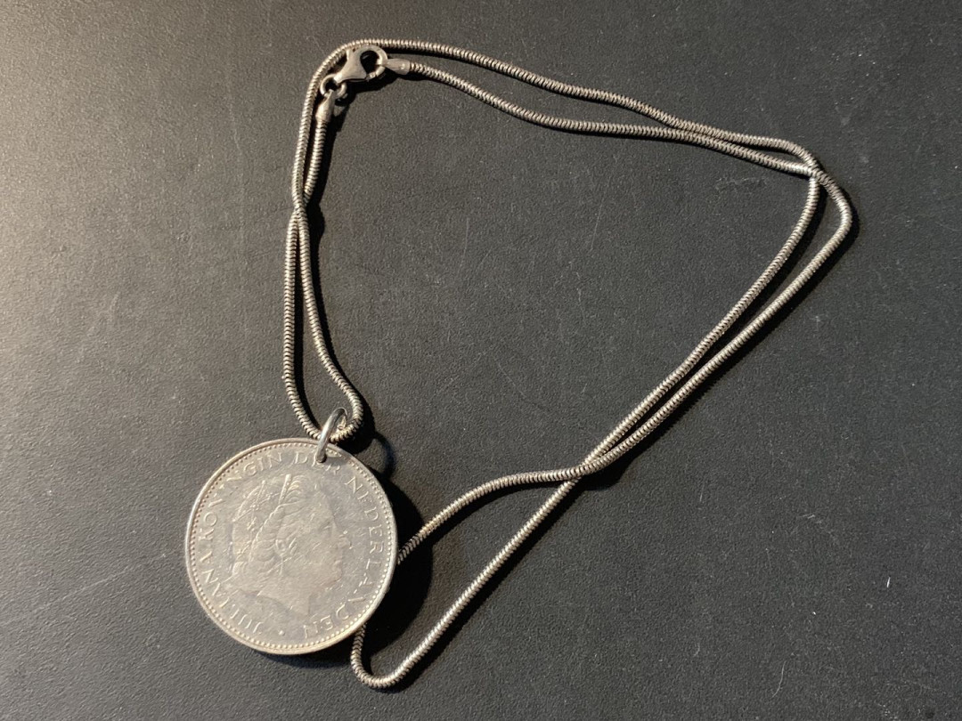 紫瑗钱币—微拍第80期  荷兰 2.5盾 钱币项链 925银链子 共14.8克