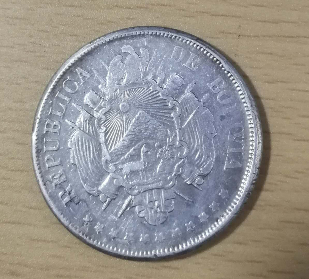 北京马甸外币专卖拍卖第十三期，陆续上新欢迎关注 1871年玻利维亚早期银币，重25克，90银，品相如图