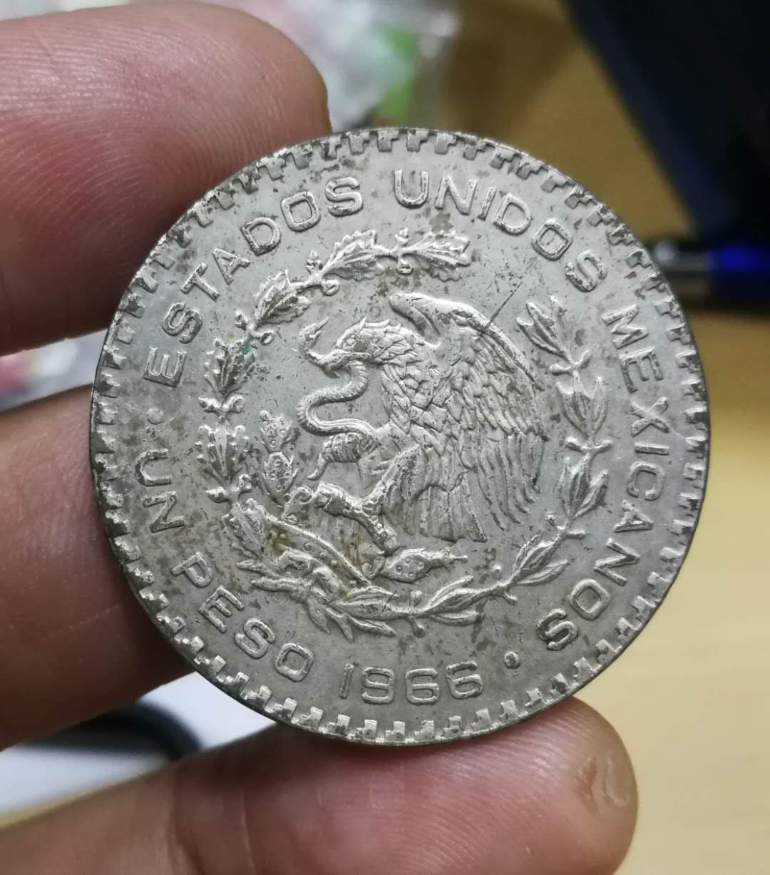 北京马甸外币专卖拍卖第十三期，陆续上新欢迎关注 1966年墨西哥银币，重16克，10银，品相如图