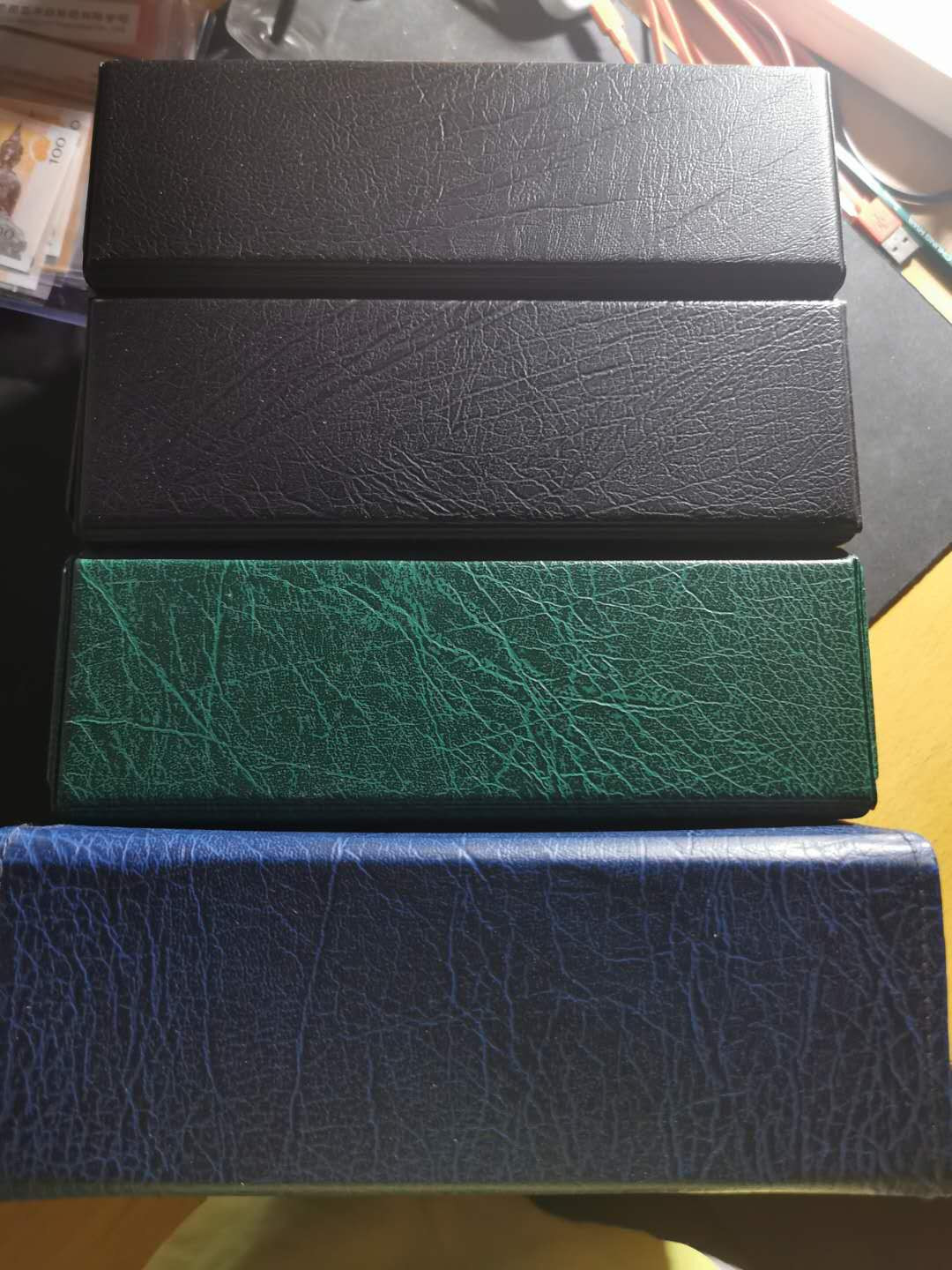 【鲸贝乐淘】千字文·第“荣业所基，籍甚无竟”号拍卖 【评级币收纳盒】4个评级币收纳盒，3小一大，9.9成新