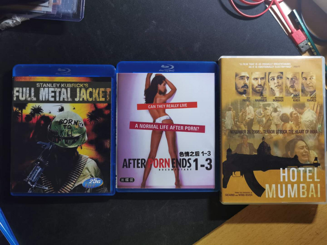 【鲸贝乐淘】千字文·第“荣业所基，籍甚无竟”号拍卖 【外国电影、电视剧】6盒光碟一起