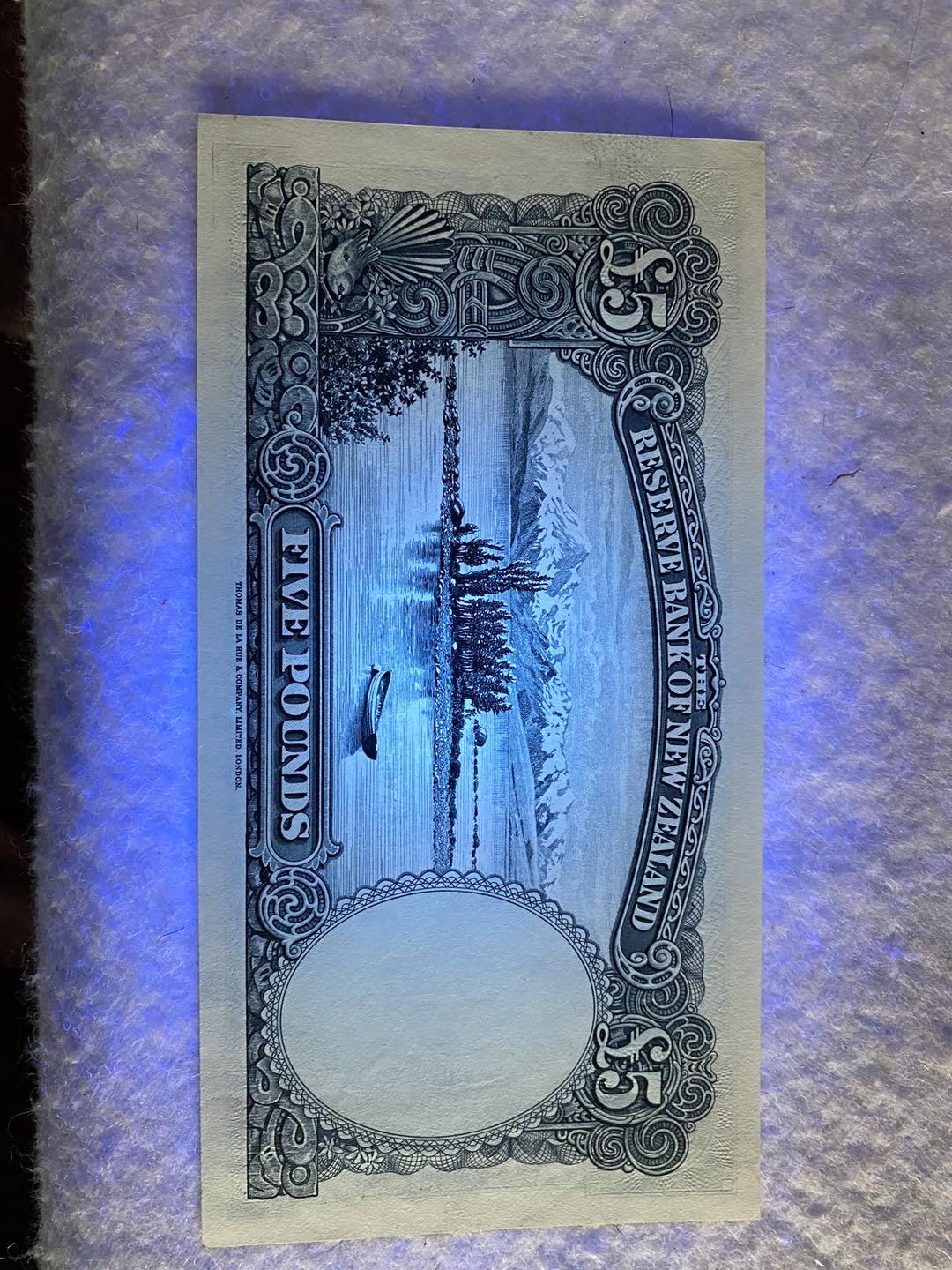 【收藏联盟】第151期拍卖——奥运精神（共60拍） 【a版非常稀少——PMG64都是唯一冠军分了】新西兰1967年 5镑 p160a  UNC- 非常见d版 