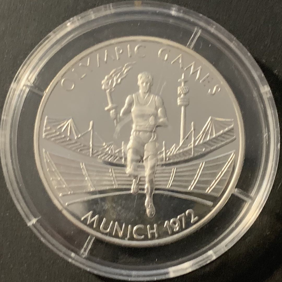 紫瑗钱币—微拍第84期  赞比亚 2002年 1972年 慕尼黑奥运会 500克瓦查 15克 0.999银 精制