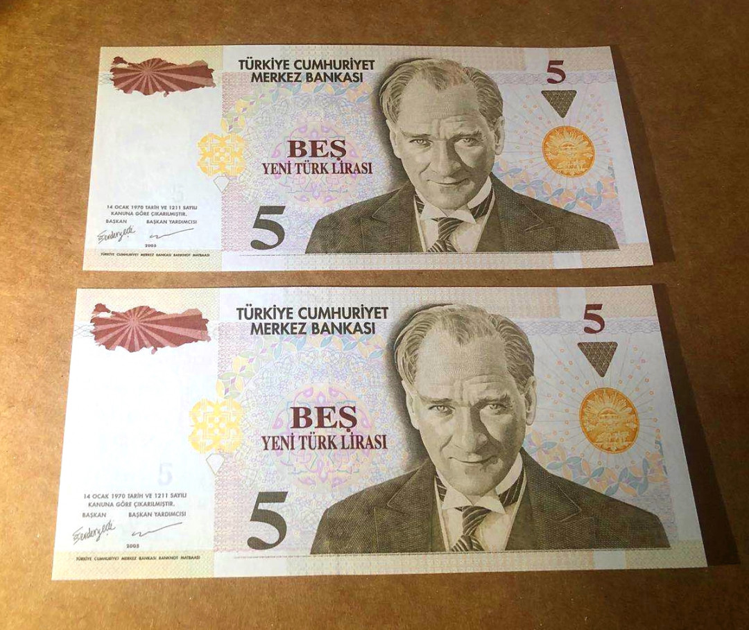 【收藏联盟】第152期拍卖——塞舌尔大海龟（共55拍） 【一组2张靓号404040&371000】土耳其 2005年5里拉 1张重复号 1张豹子号 全新UNC