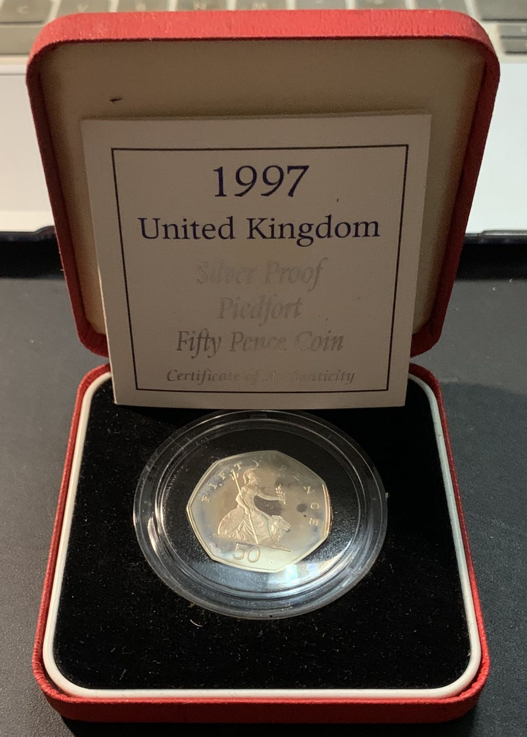 紫瑗钱币—微拍第84期  英国 1997年 50便士 加厚银币 16克 0.925银 精制 原盒证书
