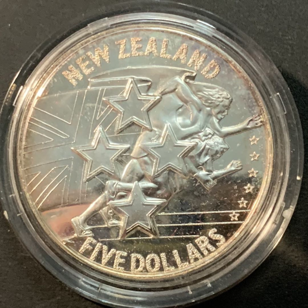 紫瑗钱币—微拍第84期  新西兰 1984年 洛杉矶奥运会 5元 29克 0.925银 精制 原盒证书