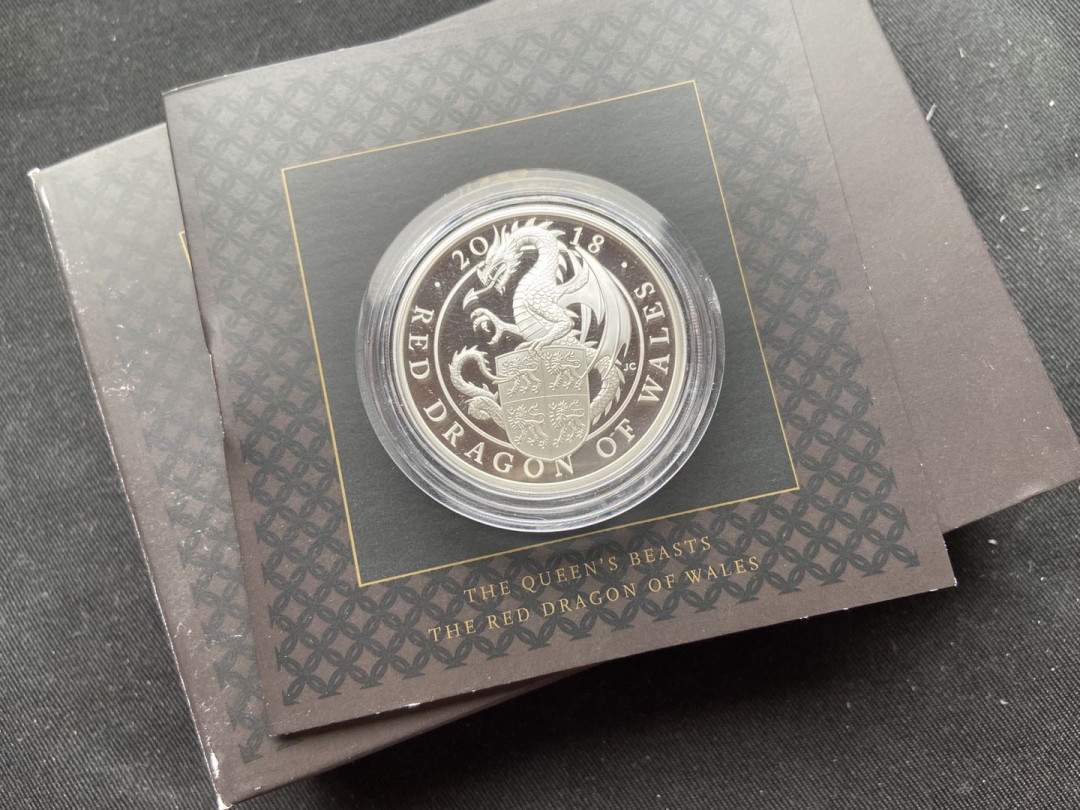【币观天下】第113期钱币拍卖 【英国】英国神兽系列精制币：威尔士红龙