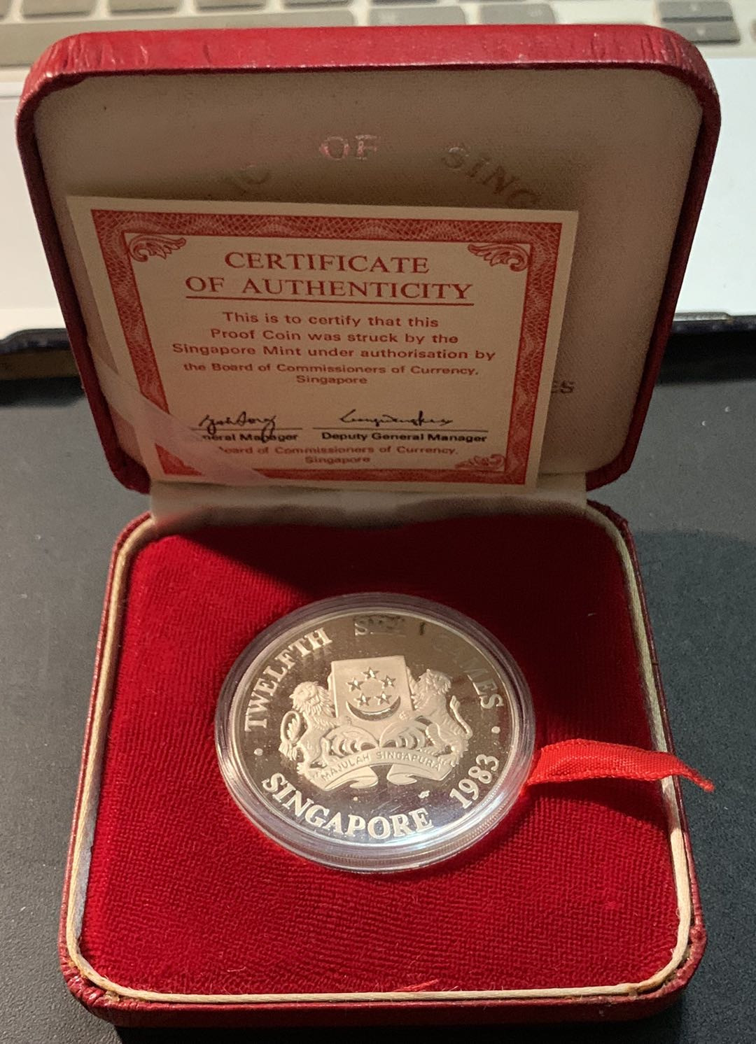 紫瑗钱币—微拍第84期  新加坡 1983年 第12届南洋运动会 5元 20克 0.925银 精制 原盒证书