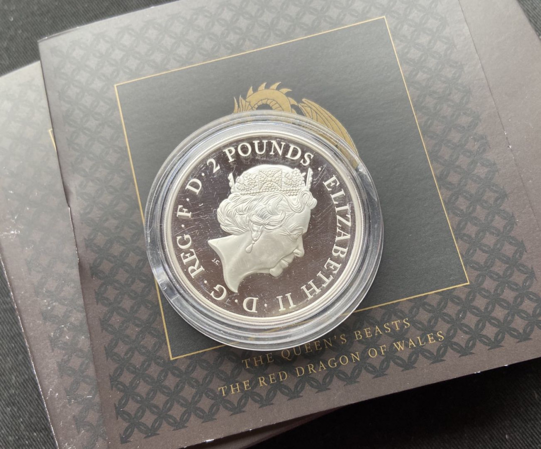 【币观天下】第113期钱币拍卖 【英国】英国神兽系列精制币：威尔士红龙