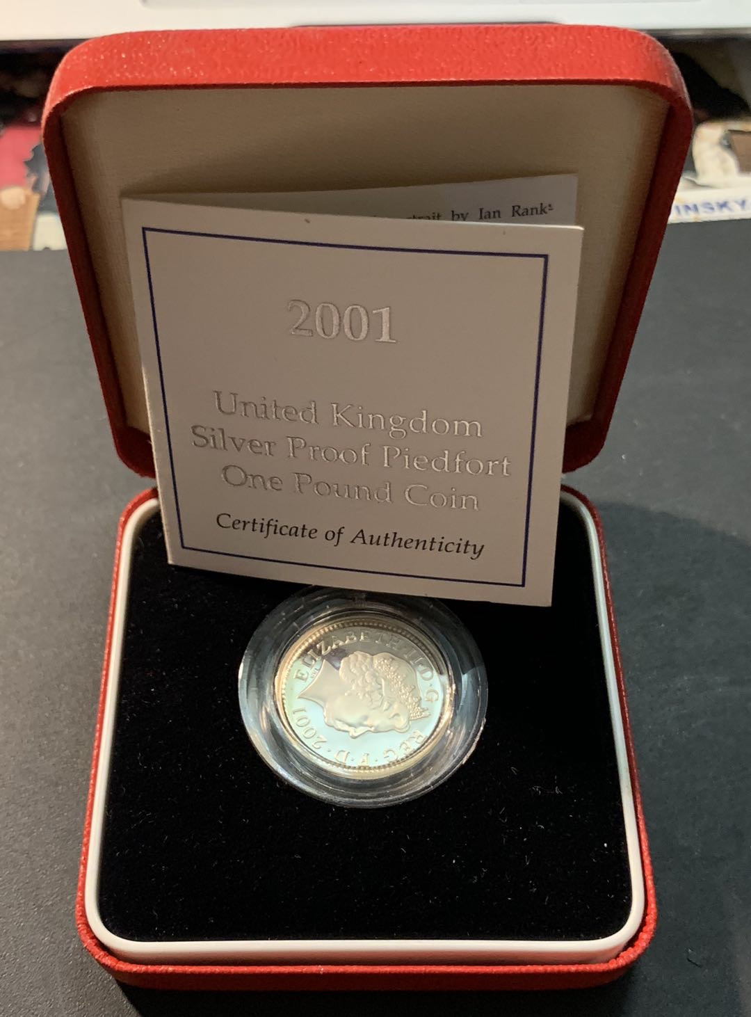 紫瑗钱币—微拍第85期  英国 2001年 北爱尔兰 1磅 加厚银币 19克 0.925银 精制 原盒证书