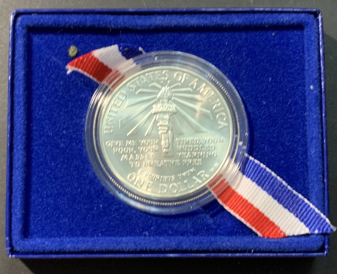 紫瑗钱币—微拍第85期  美国 1986年 自由女神像一百周年 1美元 26.73克 0.9银 原盒证书