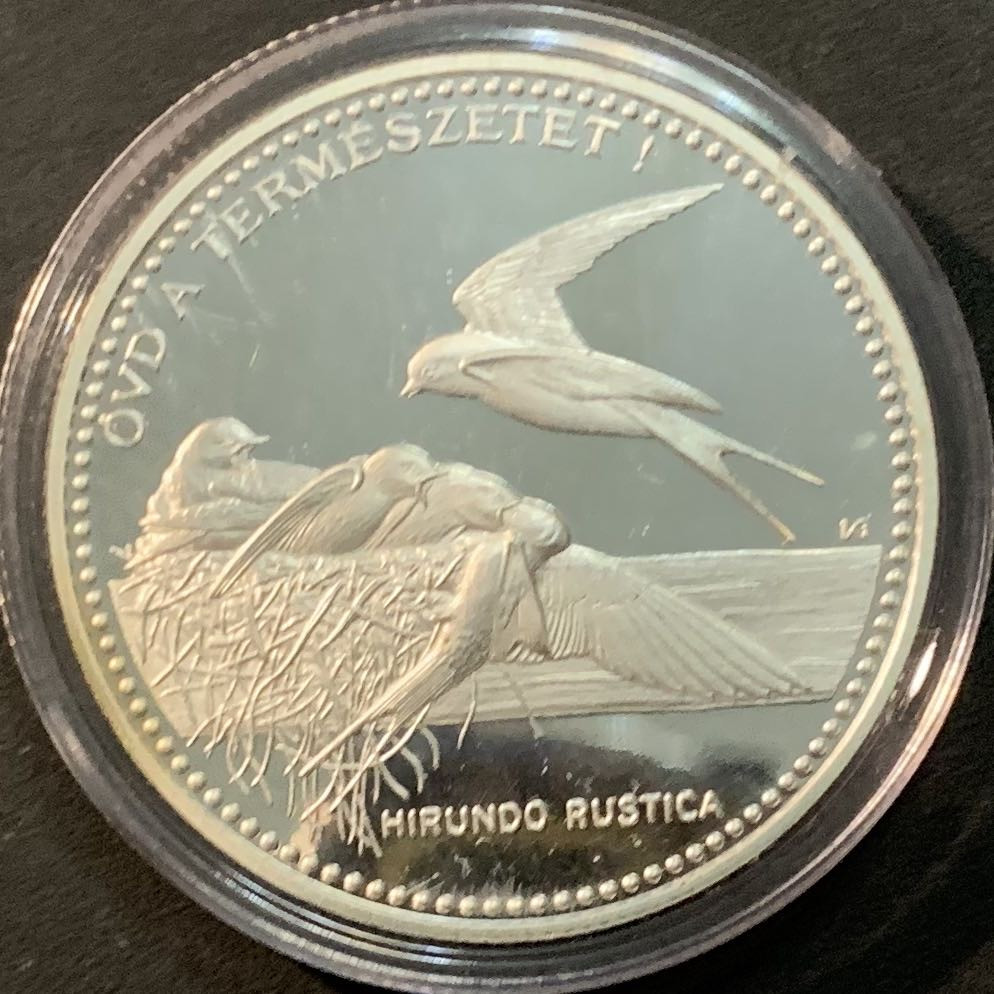 紫瑗钱币—微拍第85期  匈牙利 1998年 世界野生动物基金会WWF 叉尾燕子 2000福林 31.46克 0.925银 精制