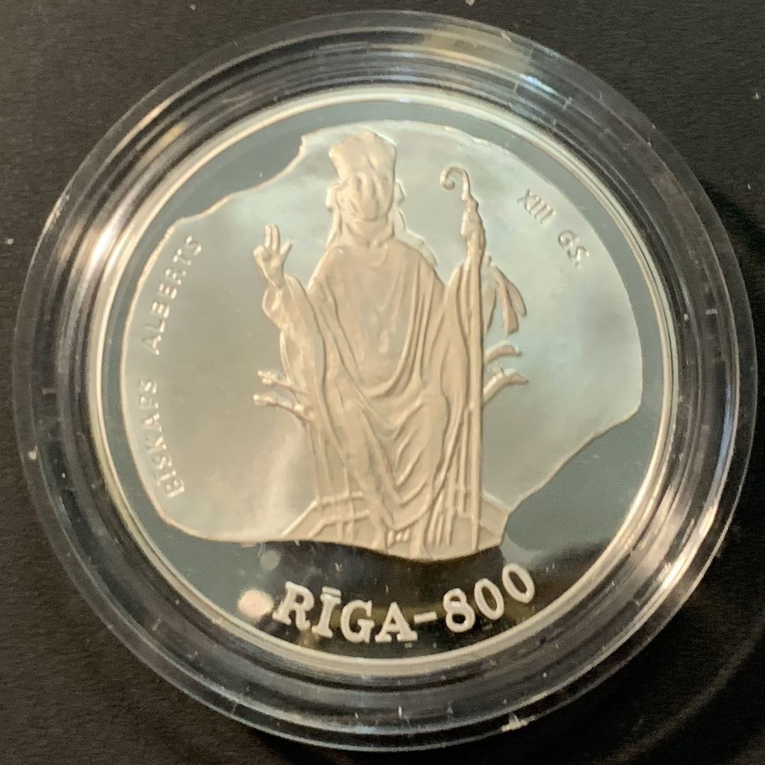 紫瑗钱币—微拍第85期  拉脱维亚 1995年 里加建城800周年 10拉特 31.47克 0.925银 精制 原盒证书